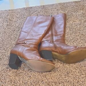 Giani Bernini Elegant Pebbled Leather Tan Heeled Boots